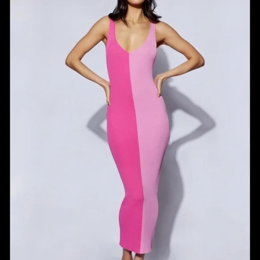 Meshki Jodie Two Tone V Neck Midi Dress - NWT